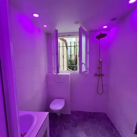 De Charme Centre 10 Min De Republique Apartment *